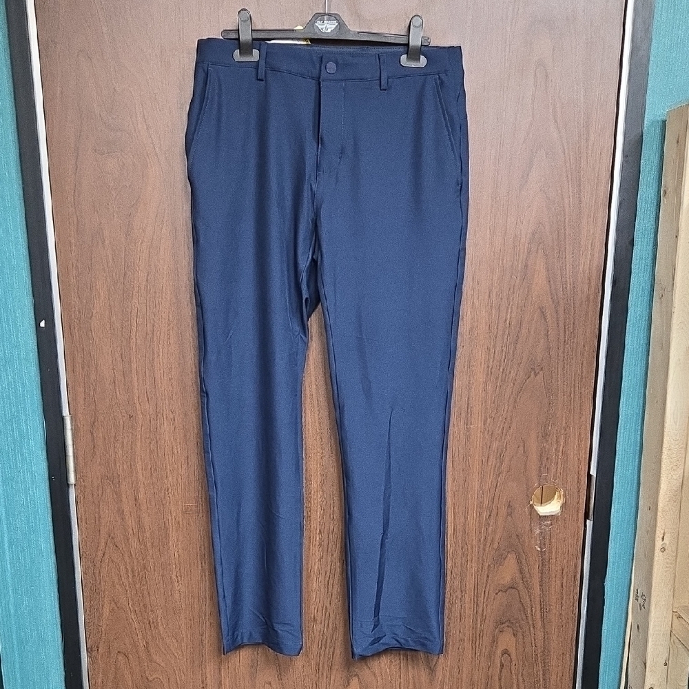 Greg Norman Size 32x30 Navy Business Casual Pant